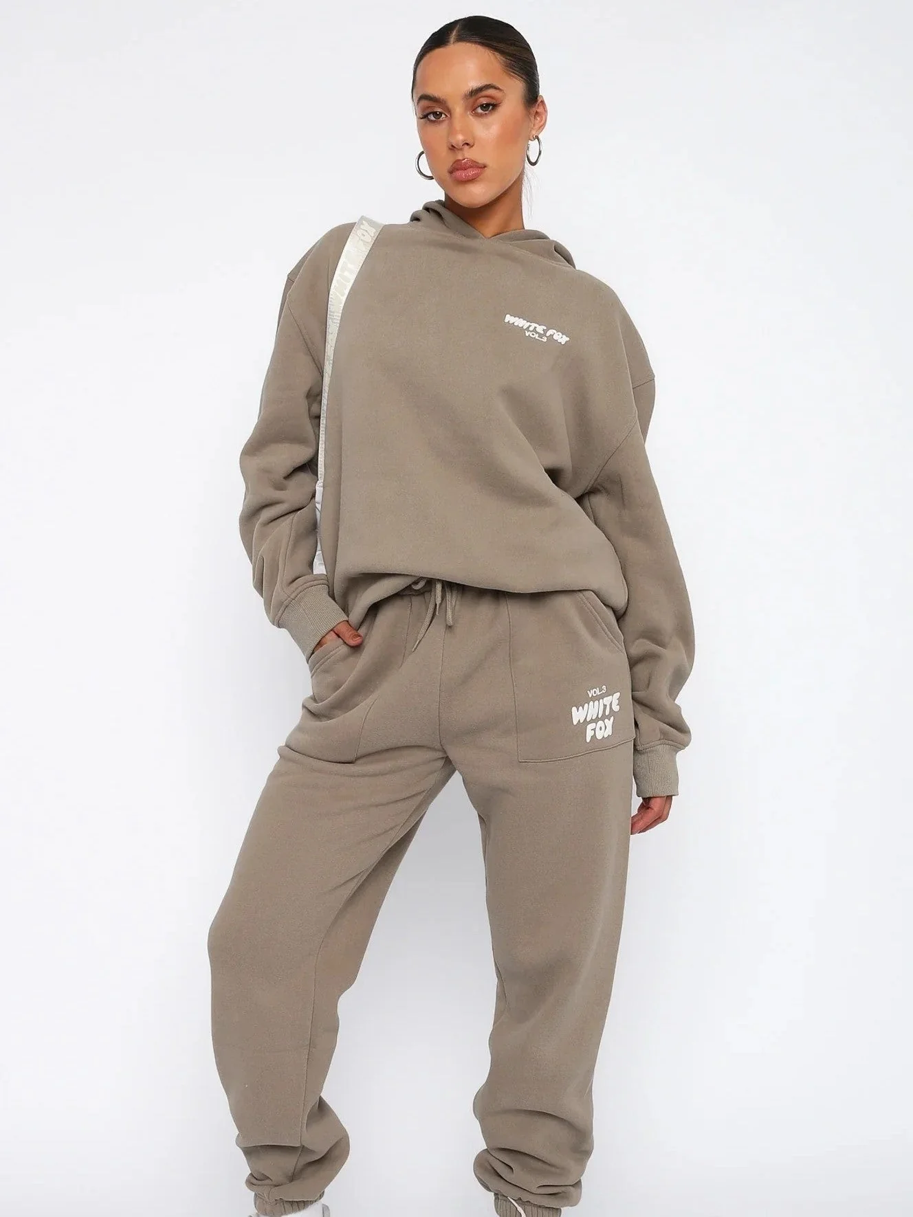 Isla | Casual Cropped Women’s Tracksuit with Back Print - Image 7
