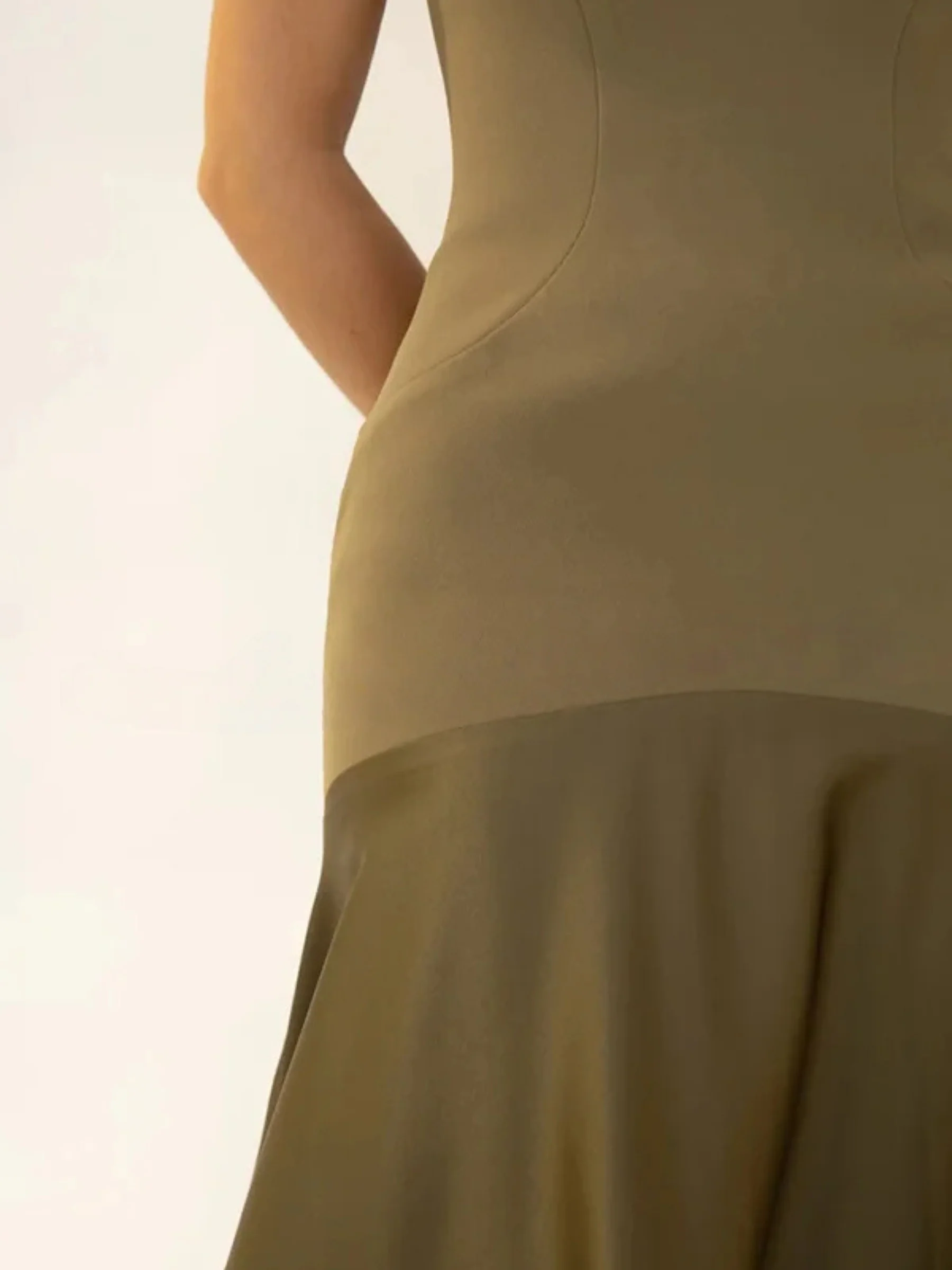 Siobhan | Women’s Stylish Maxi Prom Dress with Flared Hem - Image 6