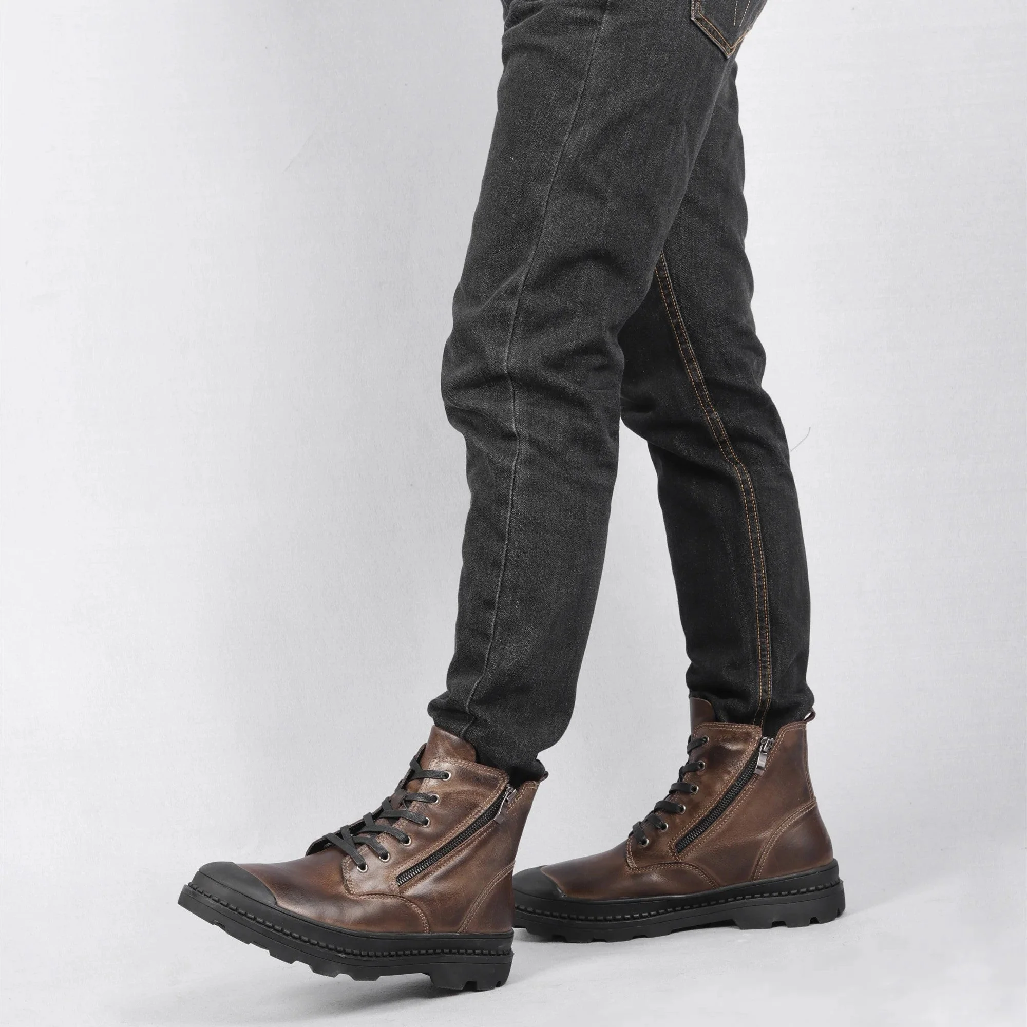 Zachary | Men’s Urban Leather Ankle Boots with Side Zip - Image 3