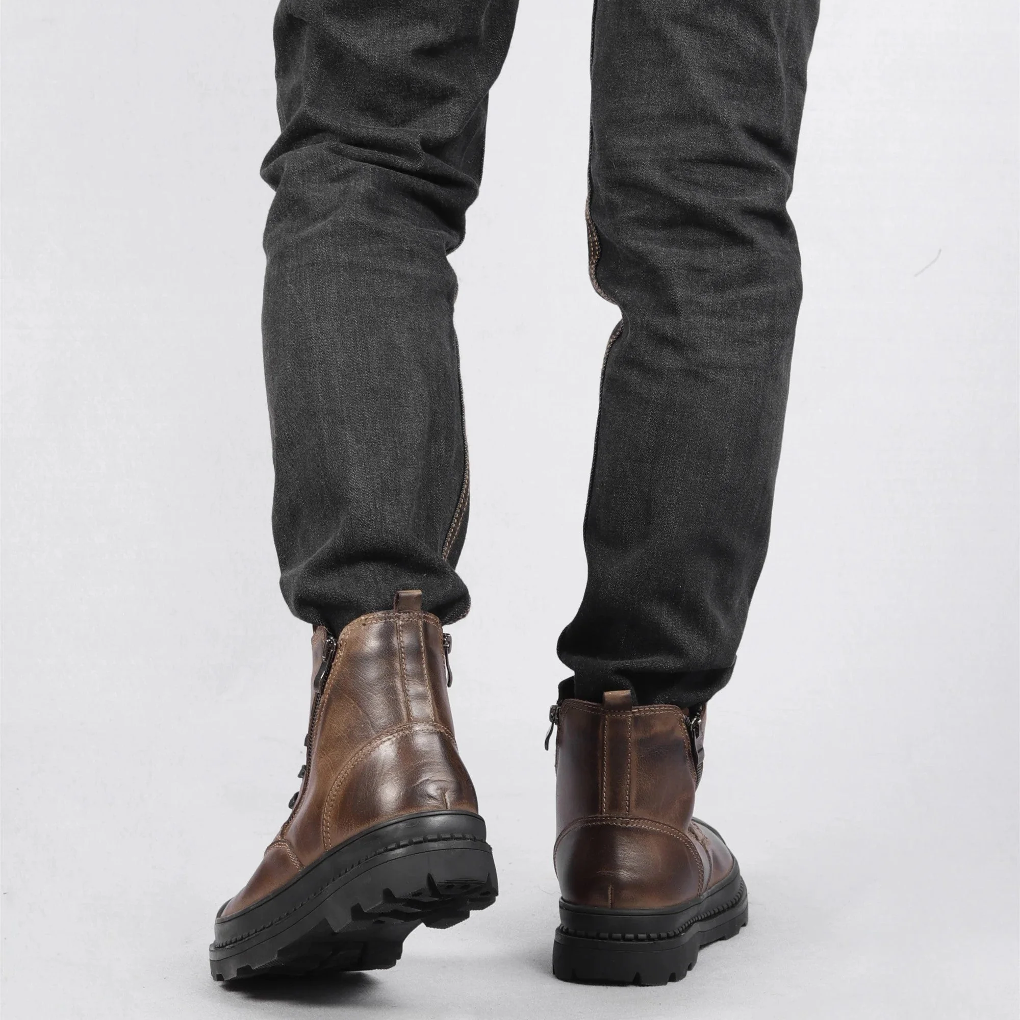 Zachary | Men’s Urban Leather Ankle Boots with Side Zip - Image 4