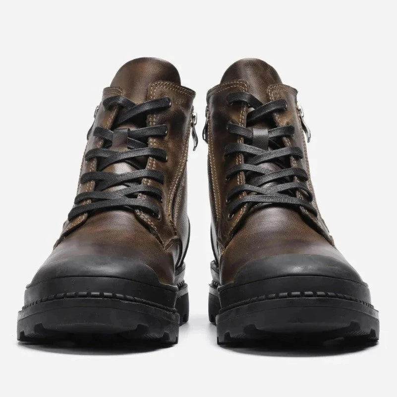 Zachary | Men’s Urban Leather Ankle Boots with Side Zip - Image 6